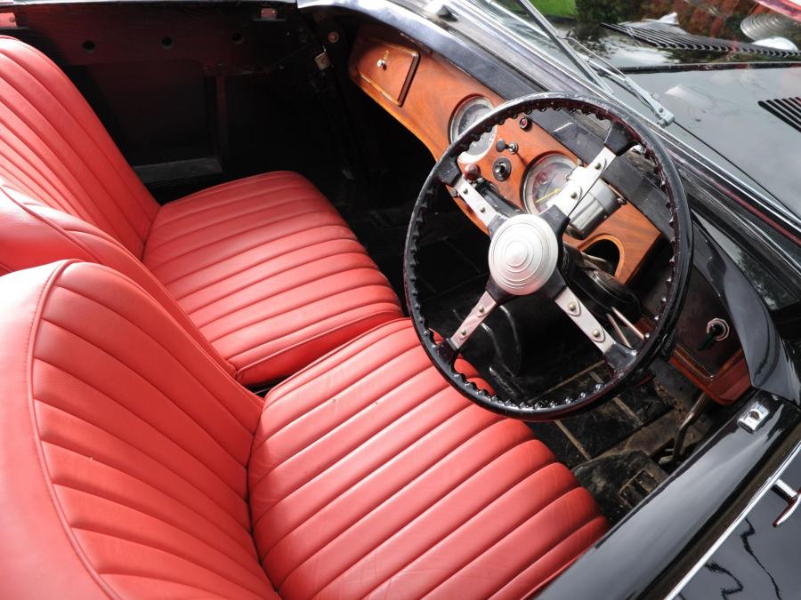 Интерьер Delage D6-70 Tourer by Coachcraft 1938 года  (фото 5 из 7)